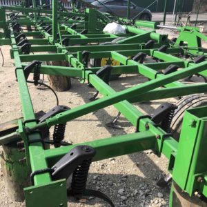 Культиватор John Deere 980