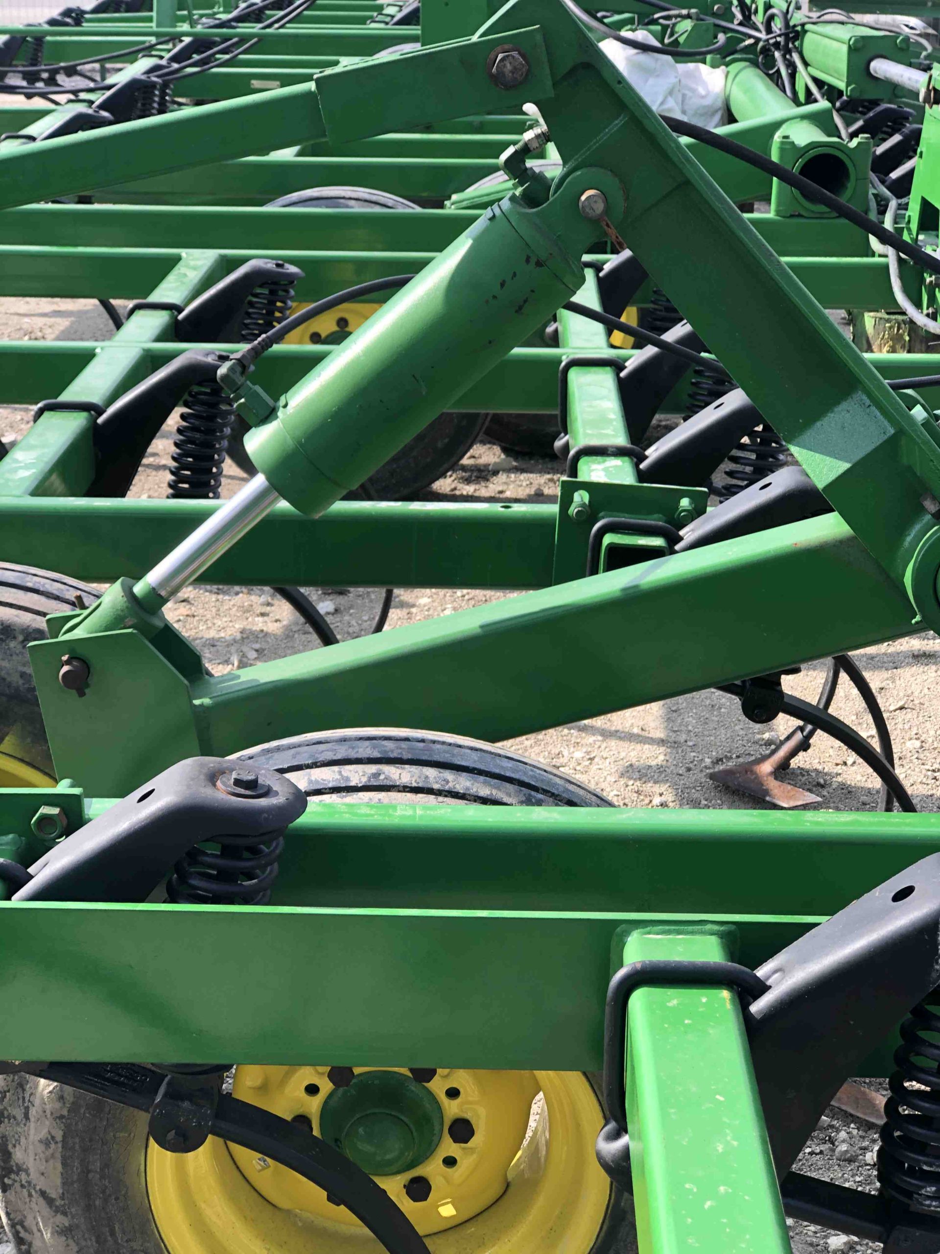 Культиватор John Deere 980 — изображение 4